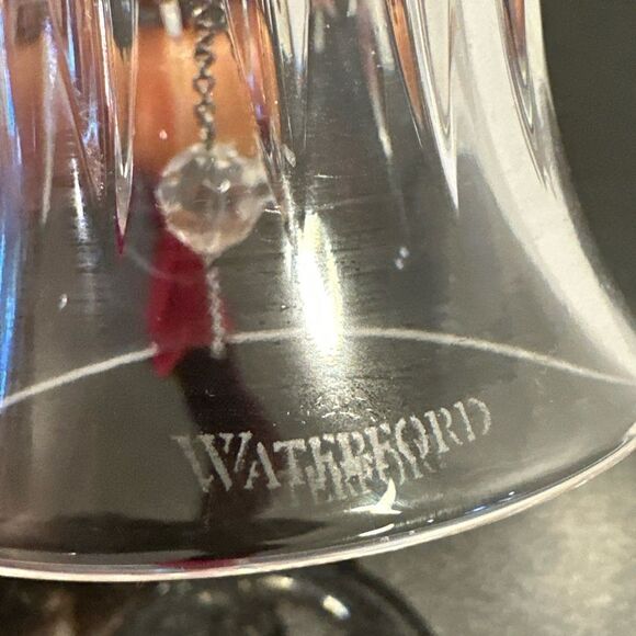 WATERFORD CRYSTAL 12 DAYS of
CHRISTMAS BELL, 5th Ed., 5 Gold rings - Picture 8 of 13